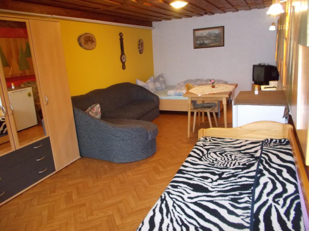 Gaststatte Und Pension Skiklause Klingenthal Exteriér fotografie
