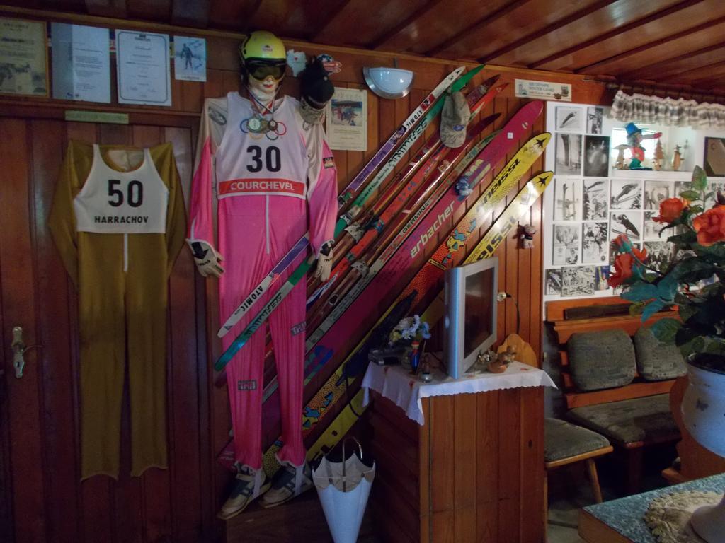 Gaststatte Und Pension Skiklause Klingenthal Exteriér fotografie